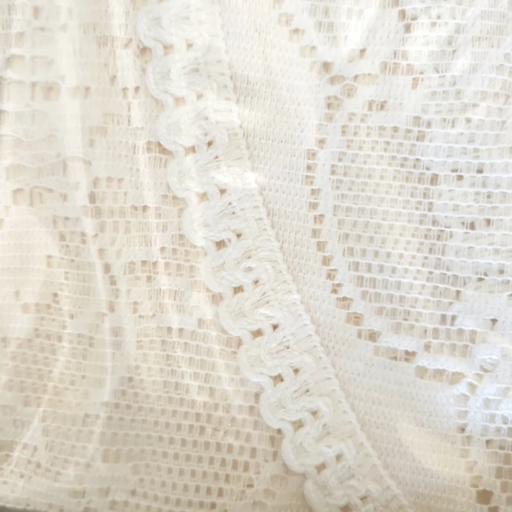 NIB 4 Brigitte Beige Lace Placemats